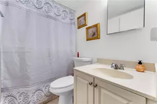 2765 W 61st Pl, Hialeah, FL 33016 - Photo 28