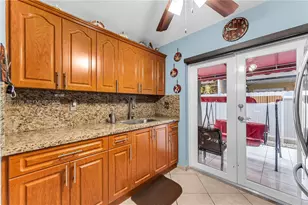 2765 W 61st Pl, Hialeah, FL 33016 - Photo 20