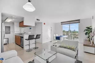 816 NW 11th St, Miami, FL 33136 - Photo 2