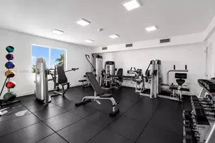 816 NW 11th St, Miami, FL 33136 - Photo 16