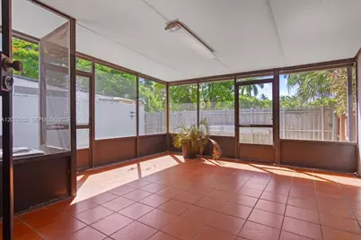 2524 SW 122nd Ct, Miami, FL 33175 - Photo 30