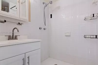 2524 SW 122nd Ct, Miami, FL 33175 - Photo 16