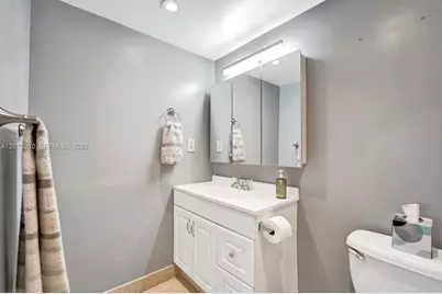 325 SE 11th Ter #107, Dania Beach, FL 33004 - Photo 24