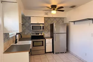 1104 N 17th Ct, Hollywood, FL 33020 - Photo 2