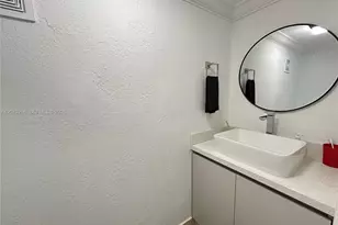 8500 SW 109th Ave, Miami, FL 33173 - Photo 12