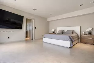 2155 SW 25th Ter, Miami, FL 33133 - Photo 12