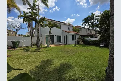680 NW 159th Ave, Pembroke Pines, FL 33028 - Photo 18