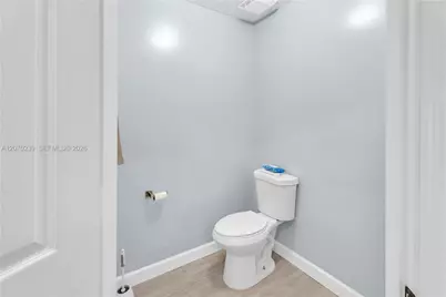 11369 NW 73rd Ter, Doral, FL 33178 - Photo 4