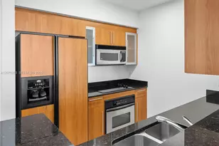 335 S Biscayne Blvd, Miami, FL 33131 - Photo 10