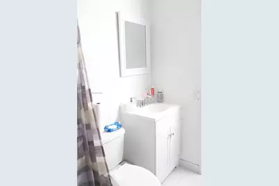 2732 W 68th Pl, Hialeah, FL 33016 - Photo 6