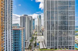 121 NE 5th St, Miami, FL 33132 - Photo 1