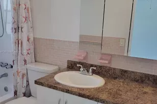 7620 Carlyle Ave, Miami Beach, FL 33141 - Photo 26