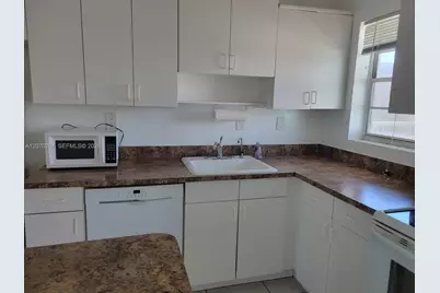 7620 Carlyle Ave #604, Miami Beach, FL 33141 - Photo 6