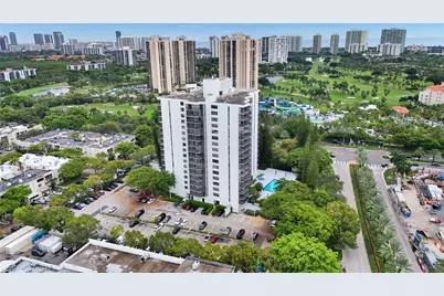 20100 W Country Club Dr #1003, Aventura, FL 33180 - Photo 18
