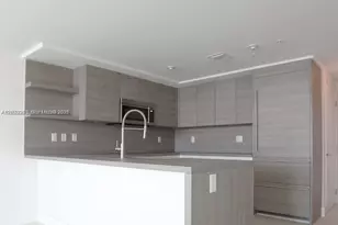 400 Sunny Isles Blvd, Sunny Isles Beach, FL 33160 - Photo 4