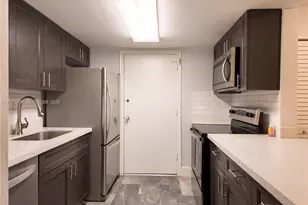 15888 SW 95th Ave, Miami, FL 33157 - Photo 6