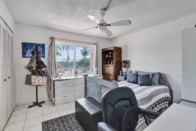 9461 Sunrise Lakes Blvd #208, Sunrise, FL 33322 - Photo 30