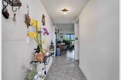 9461 Sunrise Lakes Blvd #208, Sunrise, FL 33322 - Photo 26