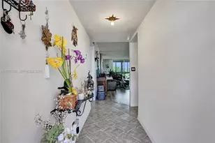 9461 Sunrise Lakes Blvd, Sunrise, FL 33322 - Photo 26