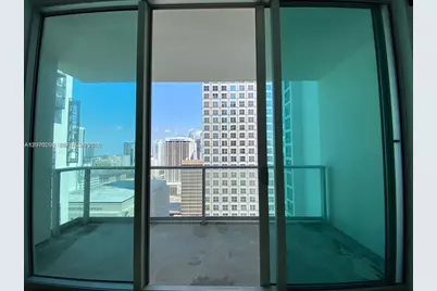 300 S Biscayne Bl #2503, Miami, FL 33131 - Photo 12