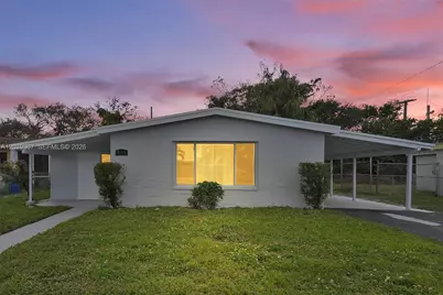 551 NW 30th Ter, Fort Lauderdale, FL 33311 - Photo 2