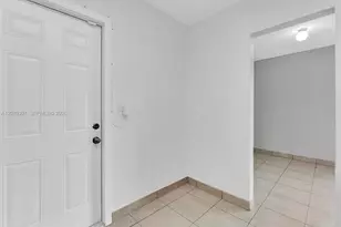 551 NW 30th Terrace, Fort Lauderdale, FL 33311 - Photo 10