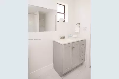 20720 NW 34 Avenue #2, Miami Gardens, FL 33056 - Photo 12