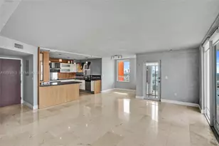 1351 NE Miami Gardens Dr, Miami, FL 33179 - Photo 4