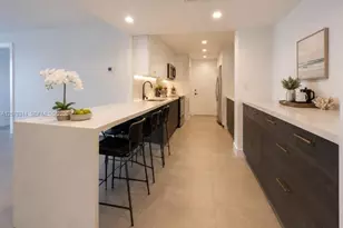 5401 Collins Ave, Miami Beach, FL 33140 - Photo 8