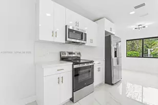 2500 SW 23rd Terrace, Miami, FL 33145 - Photo 8