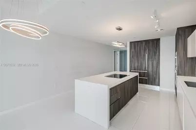 851 NE 1st Ave #3911, Miami, FL 33132 - Photo 4