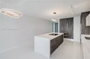 851 NE 1st Ave, Miami, FL 33132 - Photo 4