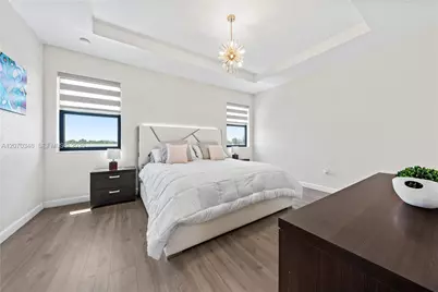 20576 NE 5th Pl, Miami, FL 33179 - Photo 18