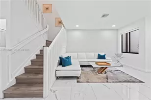 20576 NE 5th Pl, Miami, FL 33179 - Photo 4