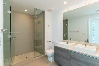 1080 Brickell Ave #3207, Miami, FL 33131 - Photo 20