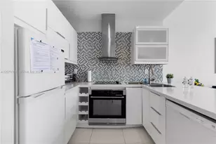 5445 Collins Ave, Miami Beach, FL 33140 - Photo 8