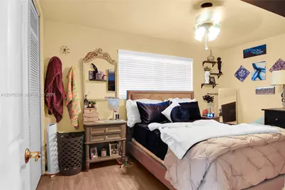 7690 NW 16th Ct, Pembroke Pines, FL 33024 - Photo 18