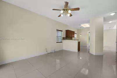 1282 NW 171st Ter, Pembroke Pines, FL 33028 - Photo 8