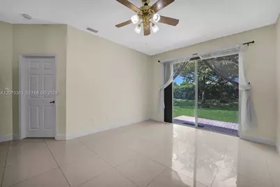 1282 NW 171st Ter, Pembroke Pines, FL 33028 - Photo 12