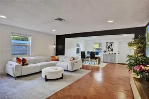 1022 NE 34th Ct, Oakland Park, FL 33334 - Photo 1