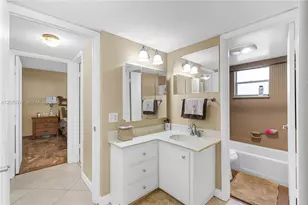 3170 Holiday Springs Blvd, Margate, FL 33063 - Photo 14