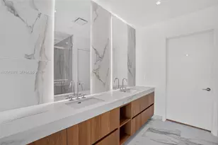 1400 Biscayne Blvd, Miami, FL 33132 - Photo 10