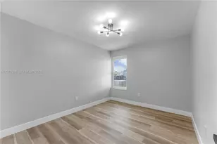 425 NW 17th St, Homestead, FL 33030 - Photo 22