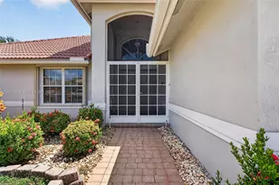 7318 Amber Falls Ln, Boynton Beach, FL 33437 - Photo 6