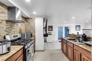 820 E 10th Ave, Hialeah, FL 33010 - Photo 14