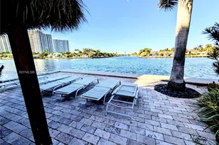 3177 S Ocean Dr, Hallandale Beach, FL 33009 - Photo 2