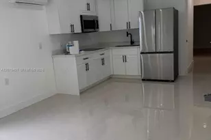 861 E 33rd St, Hialeah, FL 33013 - Photo 2