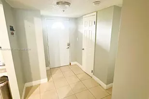 2860 Somerset Dr, Lauderdale Lakes, FL 33311 - Photo 6