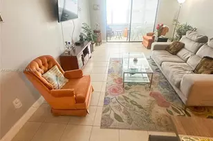 2860 Somerset Dr, Lauderdale Lakes, FL 33311 - Photo 1