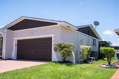 20200 SW 90th Ave Rd, Cutler Bay, FL 33189 - Photo 32